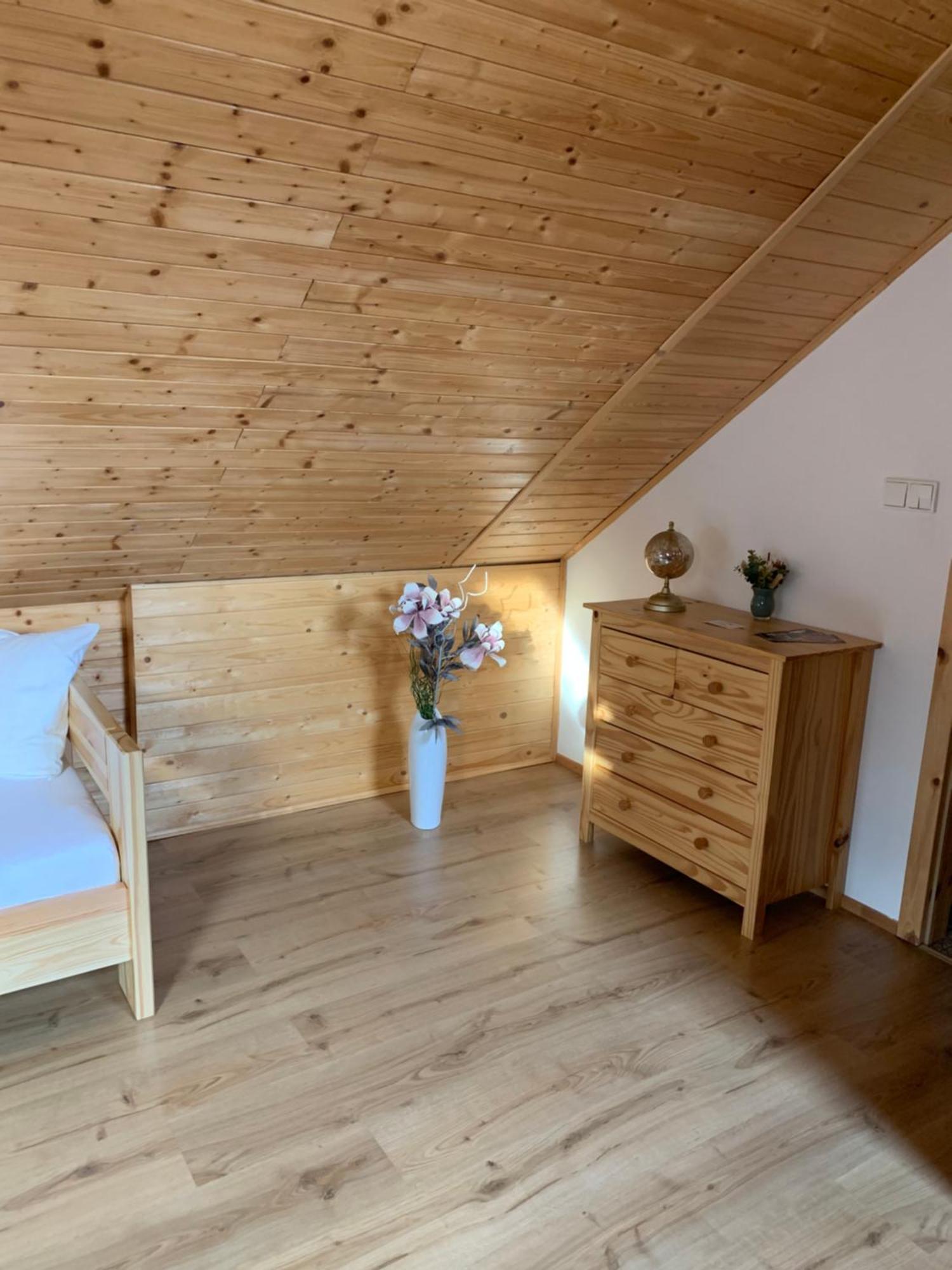 Penzion Pod Peci Lenora Екстериор снимка