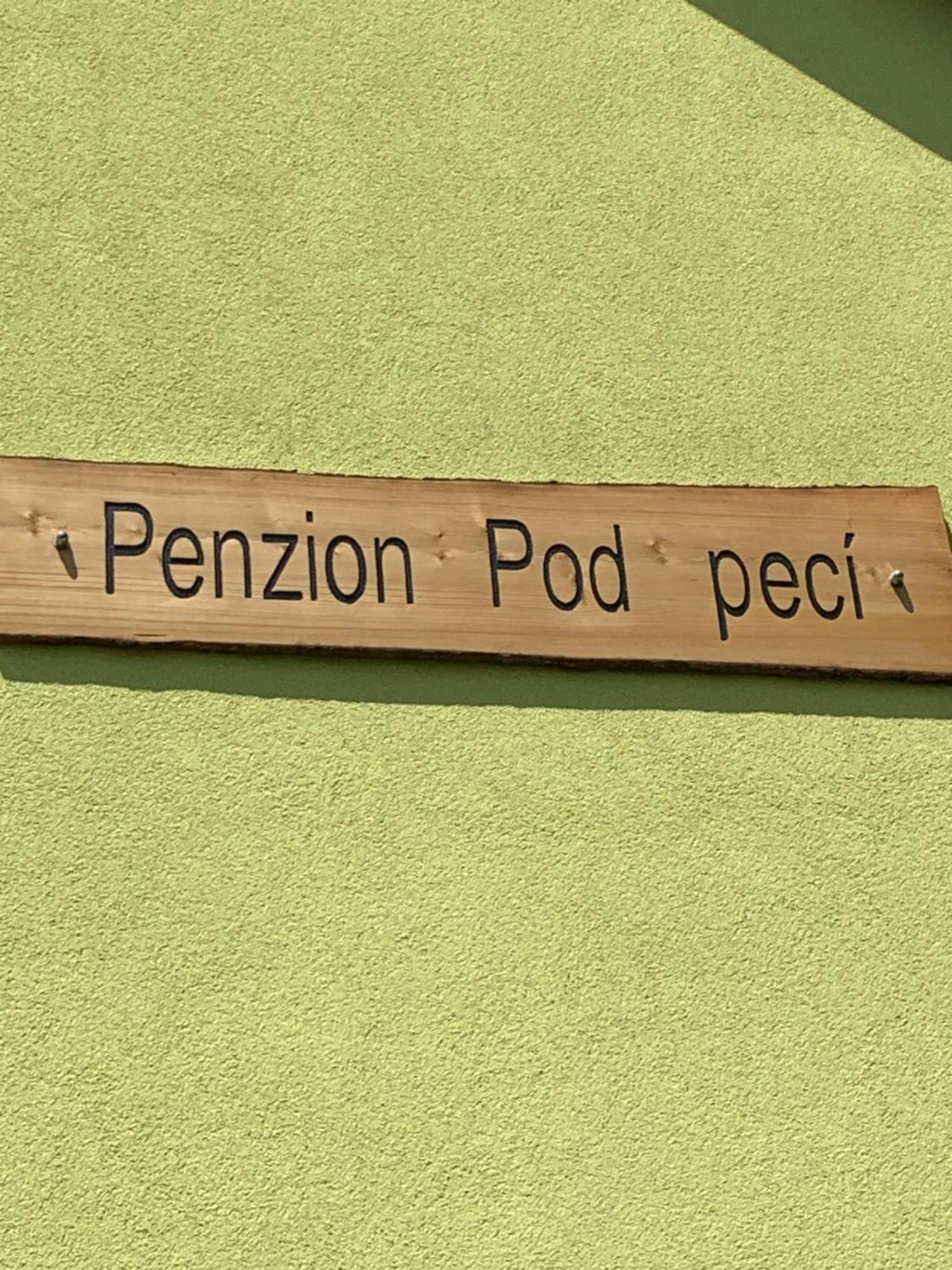 Penzion Pod Peci Lenora Екстериор снимка